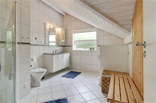 Foto 4 - Haus mit 4 Schlafzimmern in Fanø Bad mit terrasse und sauna
