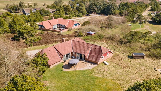 5 bedroom House in Sønderho with terrace and sauna - Photo 4