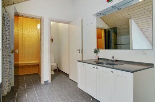 Foto 16 - Casa de 5 habitaciones en Idestrup con terraza y sauna