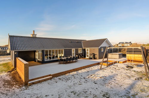 Foto 1 - Casa de 5 quartos em Ringkøbing com terraço e sauna