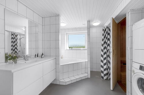 Foto 26 - Casa de 5 quartos em Ringkøbing com terraço e sauna