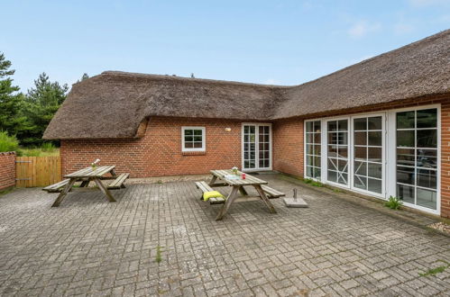 Photo 2 - Maison de 6 chambres à Ringkøbing avec piscine privée et terrasse