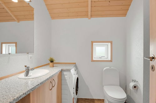 Photo 10 - Maison de 4 chambres à Væggerløse avec terrasse et sauna