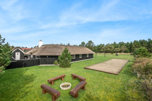 Photo 2 - Maison de 4 chambres à Vejers Strand avec terrasse et sauna