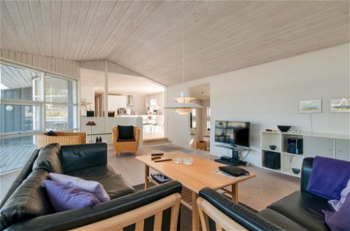 Foto 3 - Haus mit 4 Schlafzimmern in Blokhus mit terrasse und sauna