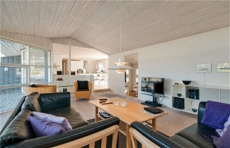 Photo 3 - Maison de 4 chambres à Blokhus avec terrasse et sauna