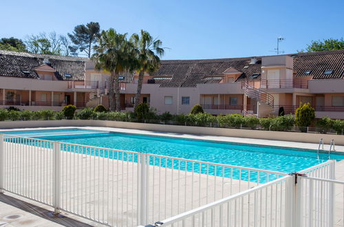 Foto 15 - Apartamento de 1 habitación en Villeneuve-Loubet con piscina y vistas al mar