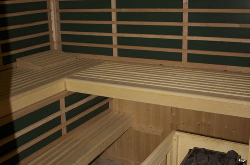 Foto 12 - Appartamento con 2 camere da letto a Saas-Fee con sauna e vasca idromassaggio