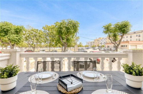 Foto 18 - Appartamento con 1 camera da letto a Castelló d'Empúries con terrazza e vista mare