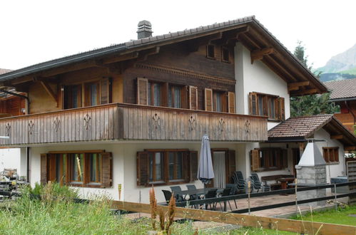 Foto 1 - Appartamento con 3 camere da letto a Adelboden con giardino