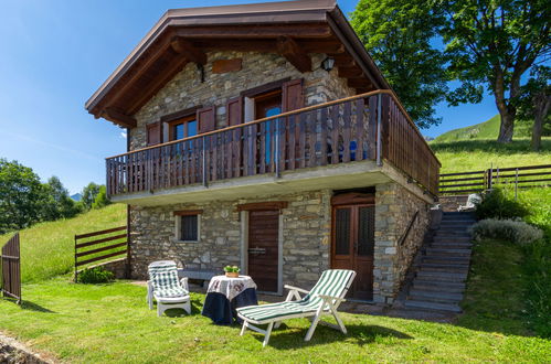 Photo 22 - Maison de 1 chambre à Peglio avec vues sur la montagne