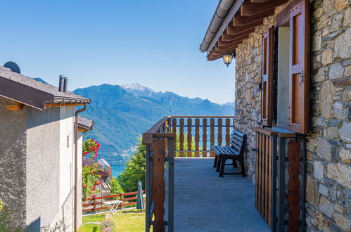 Photo 26 - Maison de 1 chambre à Peglio avec vues sur la montagne