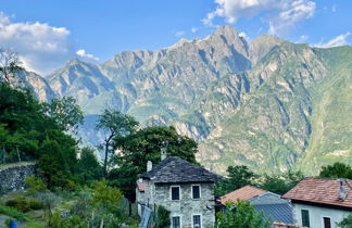 Foto 3 - Casa de 2 quartos em Sorico com jardim e vista para a montanha