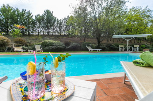 Photo 2 - Maison de 1 chambre à Fucecchio avec piscine privée