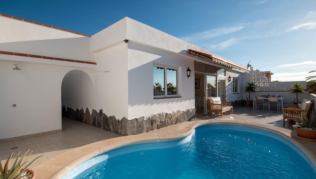 Casa con 3 camere da letto a Arona con piscina privata e giardino - Foto 1