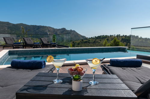 Photo 7 - Maison de 5 chambres à Klis avec piscine privée et terrasse