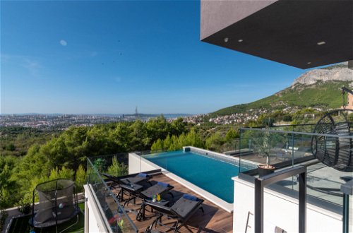 Foto 21 - Casa de 5 habitaciones en Klis con piscina privada y vistas al mar