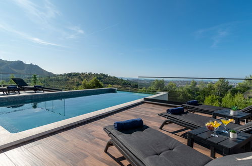 Photo 12 - Maison de 5 chambres à Klis avec piscine privée et vues à la mer