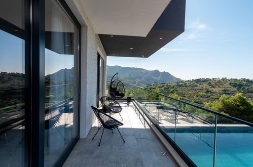 Photo 19 - Maison de 5 chambres à Klis avec piscine privée et vues à la mer