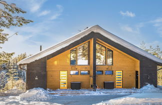 Foto 2 - Casa de 3 habitaciones en Kuusamo con sauna y vistas a la montaña