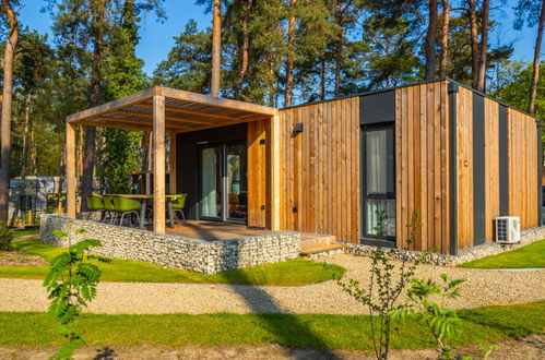 Foto 1 - Casa con 3 camere da letto a Zutendaal con piscina e terrazza