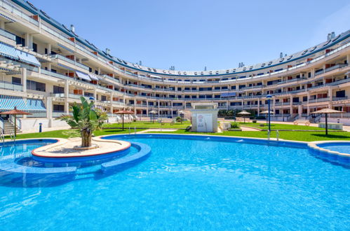 Foto 1 - Apartamento de 2 quartos em Dénia com piscina e jardim