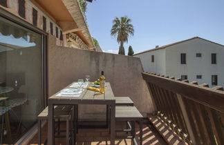 Photo 3 - Apartment in La Ciotat with swimming pool and garden