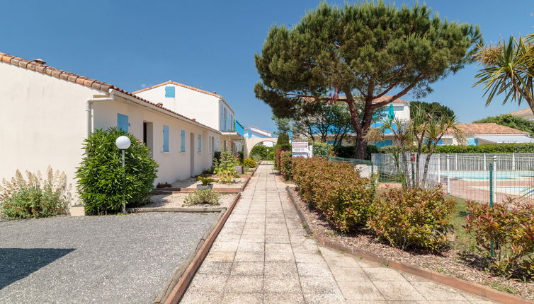 Foto 1 - Apartamento de 2 quartos em Saint-Palais-sur-Mer com piscina e jardim