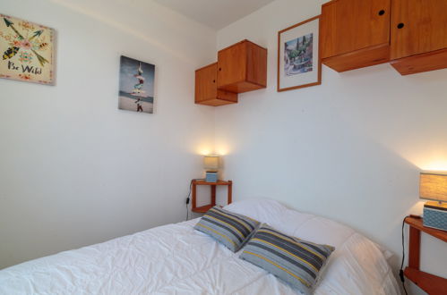 Photo 10 - 2 bedroom Apartment in Saint-Palais-sur-Mer with swimming pool and garden