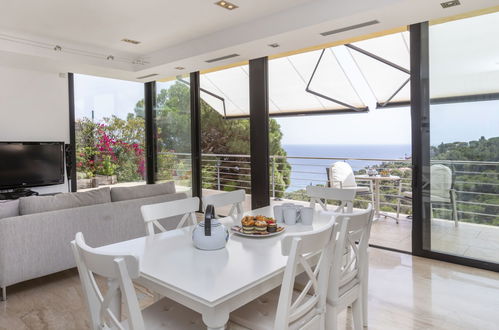 Photo 4 - 3 bedroom House in Tossa de Mar with private pool and sea view