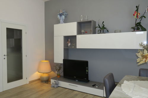 Foto 6 - Apartamento de 1 quarto em Bolonha