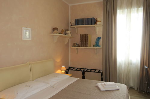 Foto 18 - Apartment mit 1 Schlafzimmer in Bologna