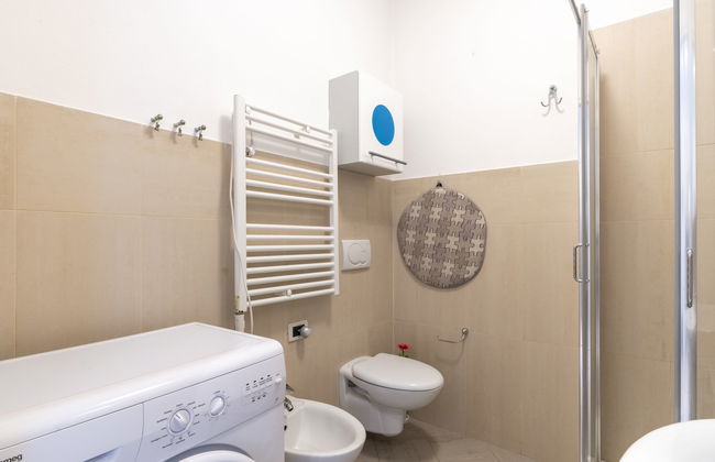 Apartamento de 2 quartos em Santo Stefano al Mare com piscina e jardim - Foto 17