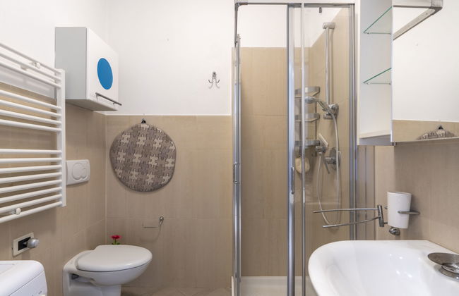 Apartamento de 2 quartos em Santo Stefano al Mare com piscina e jardim - Foto 16