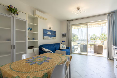 Photo 11 - 1 bedroom Apartment in Santo Stefano al Mare with swimming pool and sea view