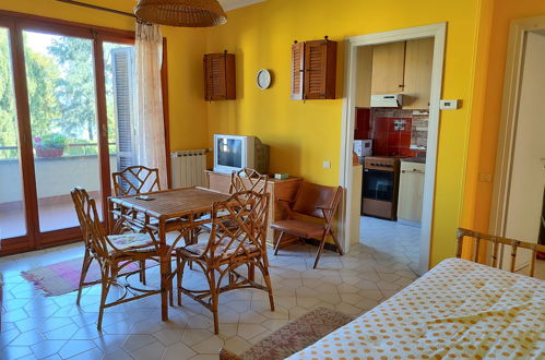 Photo 6 - 1 bedroom Apartment in Castelletto Sopra Ticino with garden and mountain view