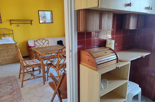 Foto 8 - Apartamento de 1 quarto em Castelletto Sopra Ticino com jardim e terraço