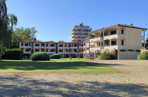 Foto 17 - Apartamento de 1 habitación en Castelletto Sopra Ticino con jardín y vistas a la montaña