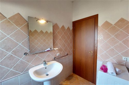 Photo 10 - 3 bedroom House in Aglientu with sea view