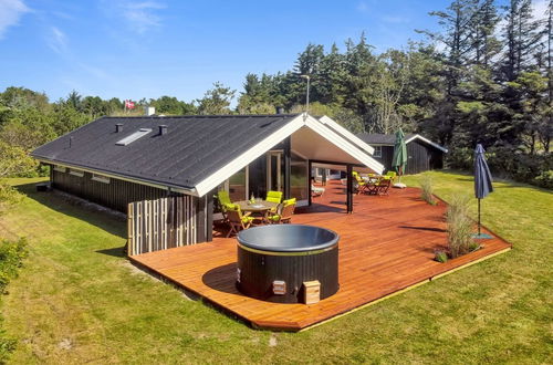 Foto 18 - Casa de 3 quartos em Løkken com terraço e banheira de hidromassagem