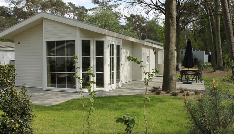 Foto 1 - Casa de 3 quartos em Otterlo com piscina e terraço