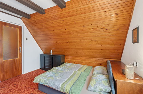 Foto 4 - Haus mit 2 Schlafzimmern in Železný Brod mit garten und terrasse