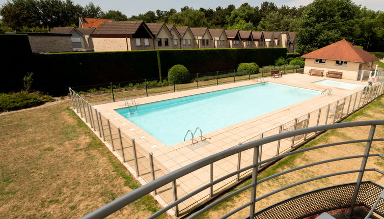 Foto 1 - Apartamento de 1 habitación en De Haan con piscina y vistas al mar