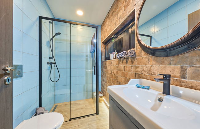 Casa de 3 quartos em Mladé Buky com piscina e jardim - Foto 33