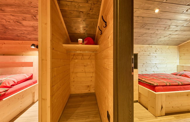 Casa de 3 quartos em Mladé Buky com piscina e jardim - Foto 25