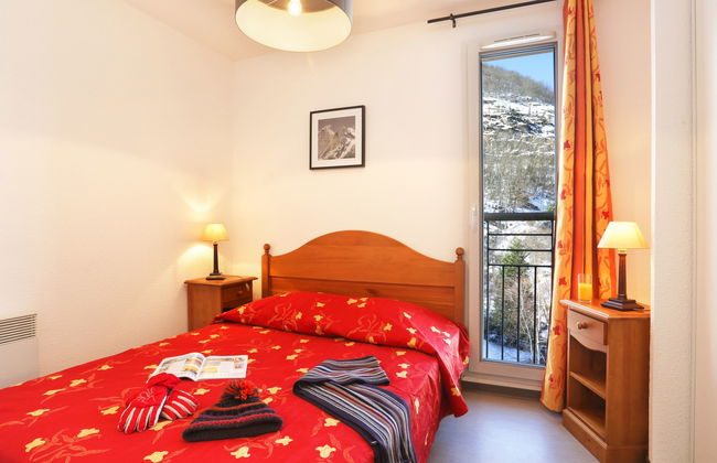 Apartamento de 2 quartos em Ax-les-Thermes com piscina e jardim - Foto 9