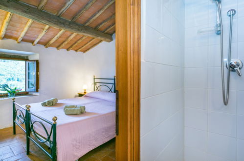 Foto 20 - Apartamento de 2 habitaciones en Greve in Chianti con piscina y jardín