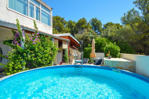 Foto 10 - Casa de 3 habitaciones en Sibenik con piscina privada y vistas al mar