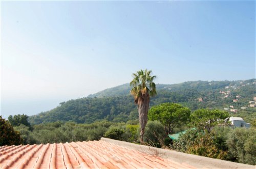 Photo 18 - 2 bedroom Apartment in Massa Lubrense with garden and sea view