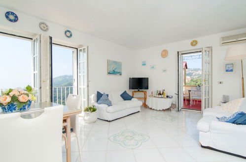 Photo 2 - 2 bedroom Apartment in Massa Lubrense with garden and terrace